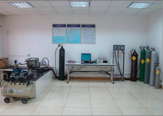 展板3 瓦斯爆炸控制實驗室